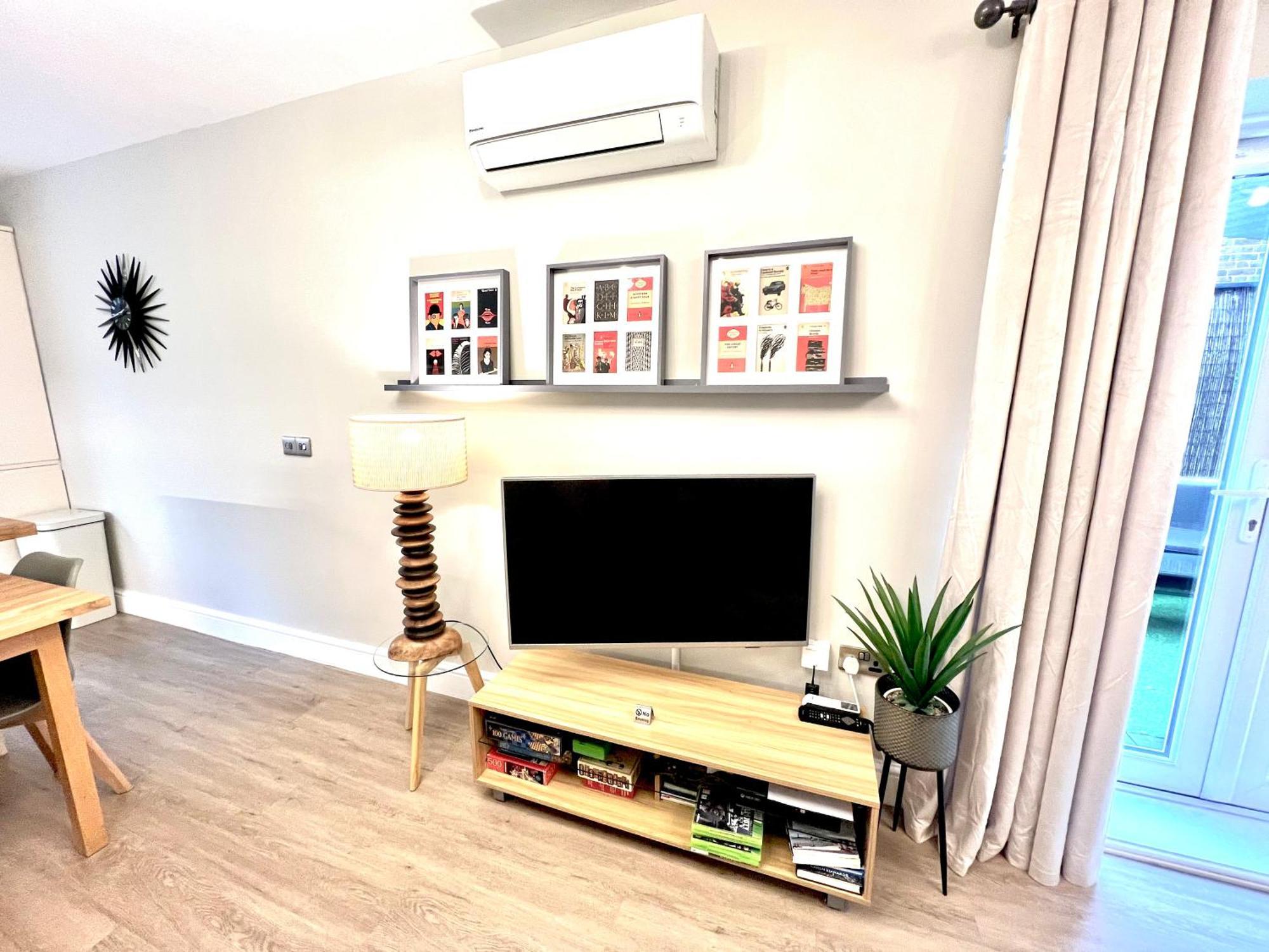 The Duplex Margate With Deck & Living Space Air Conditioning Luaran gambar